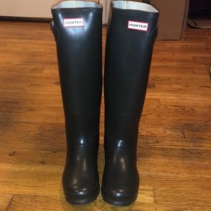 Hunter rain boots original tall black size 8